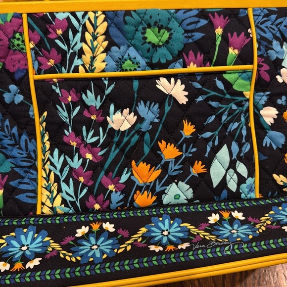 Vera Bradley Barbara Frame Bag in Midnight Blues. Quilted floral print. New. - Picture 6 of 8